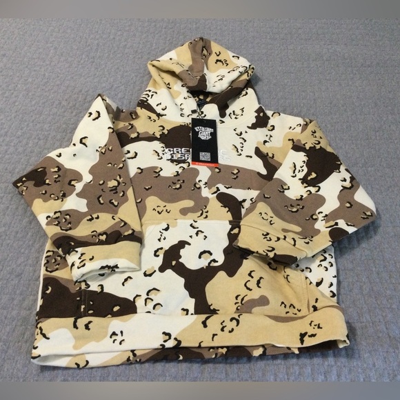 We Are Little Giants Creative Disruptors Choc Chip Camo Boy’s Hoodie Size 9/10 - Picture 2 of 10